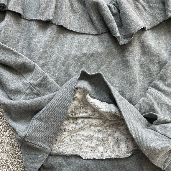 Womens Express sweatshirt sweater with ruffle gray casual look size medium - Picture 4 of 6